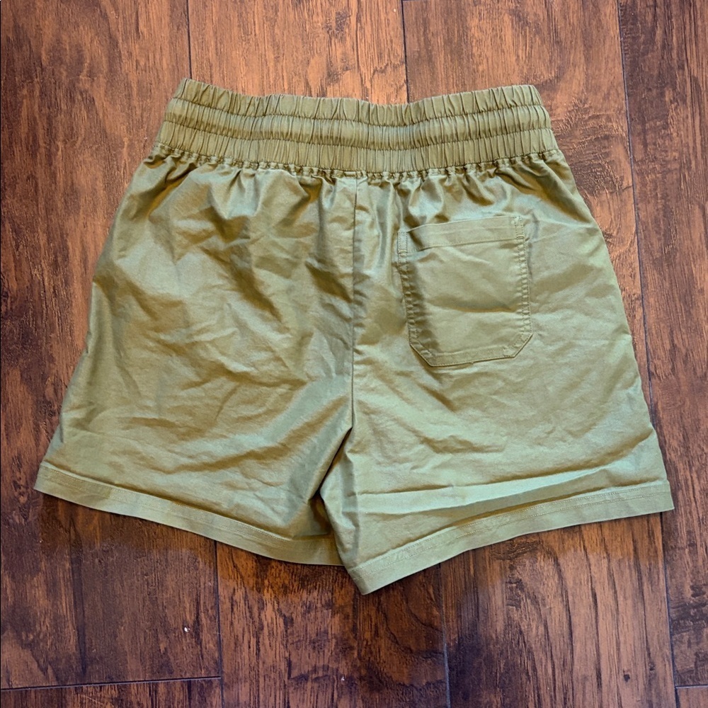 Fabletics Camden Cargo Shorts SZ Medium - Picture 5 of 5